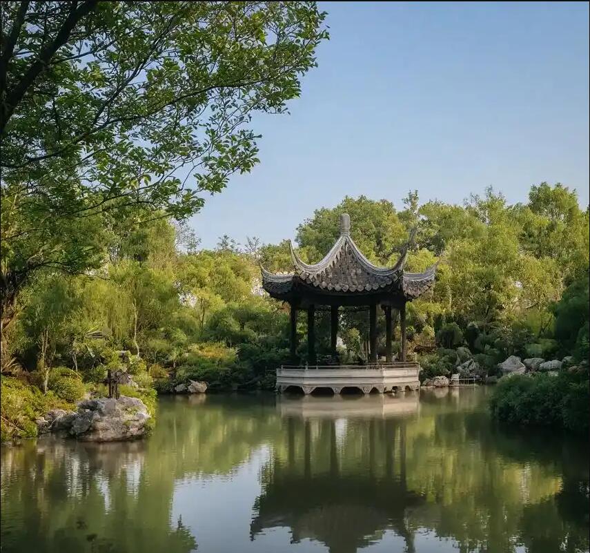 芦岛龙港距离餐饮有限公司